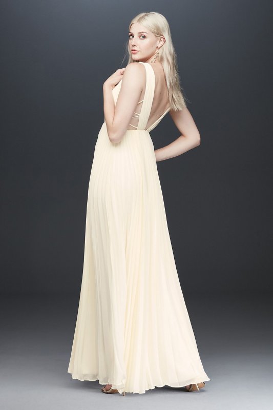 Fame and Partners Allegra Deep-V Pleated Dress Fame and Partners x David's Bridal 4B450101FM