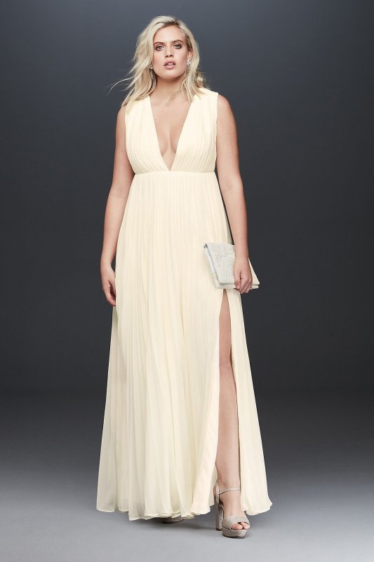 Fame and Partners Plus Size Allegra Pleated Dress Fame and Partners x David's Bridal 4B450101FMW