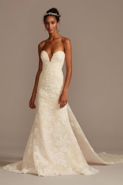 Scalloped Lace Removable Bow Train Wedding Dress Oleg Cassini CWG880