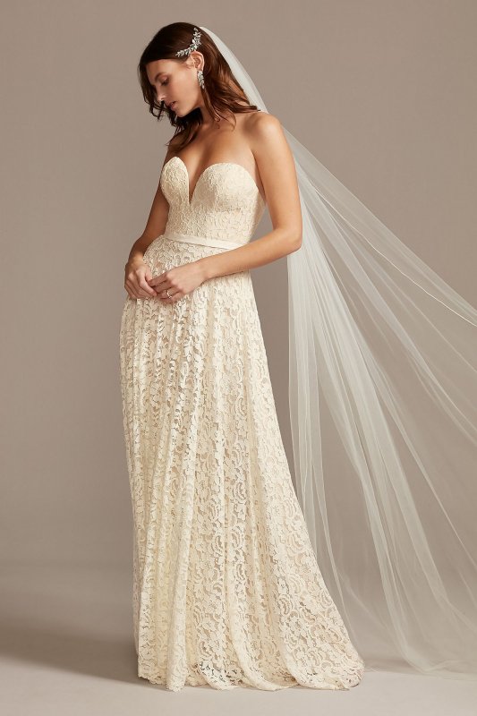 Sweetheart Plunge Lace Wedding Dress with Sash David's Bridal Collection WG3993